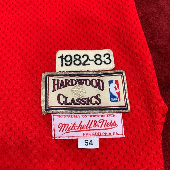 Philadelphia Sixers Moses Malone Mitchell & Ness jersey - Picture 3 of 3